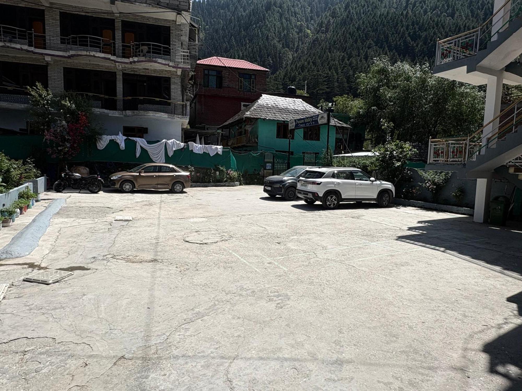 Hotel Dream Valley Kasol #Near Mall Road #River View #Parking #Gaming Zone #Open Terrace #Restaurant Exterior foto