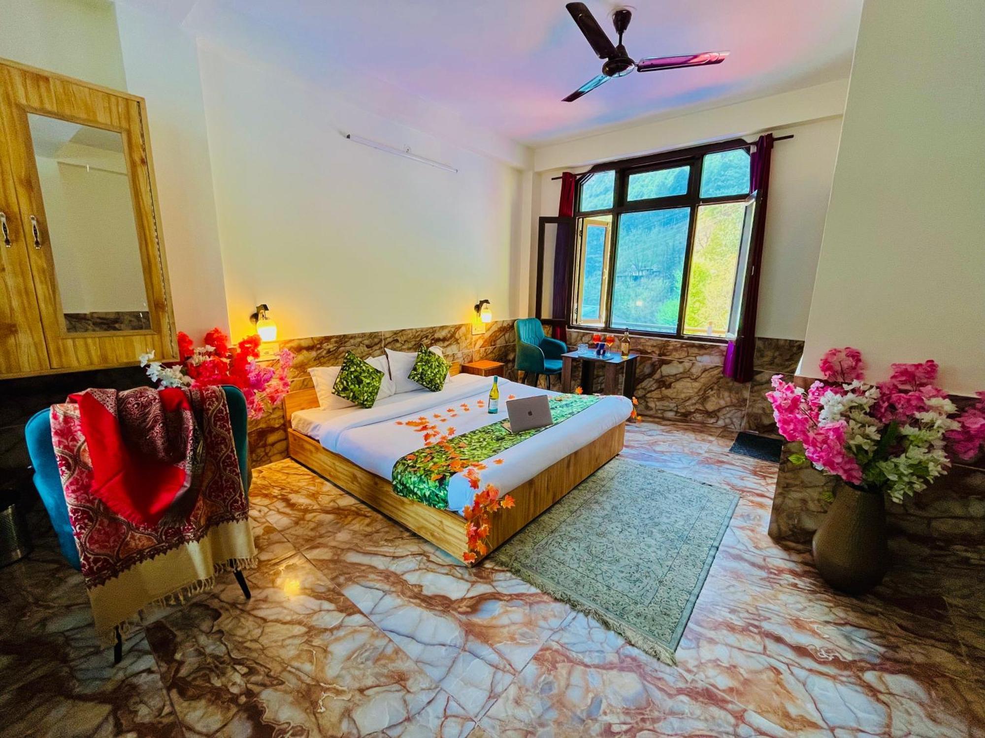 Hotel Dream Valley Kasol #Near Mall Road #River View #Parking #Gaming Zone #Open Terrace #Restaurant Exterior foto